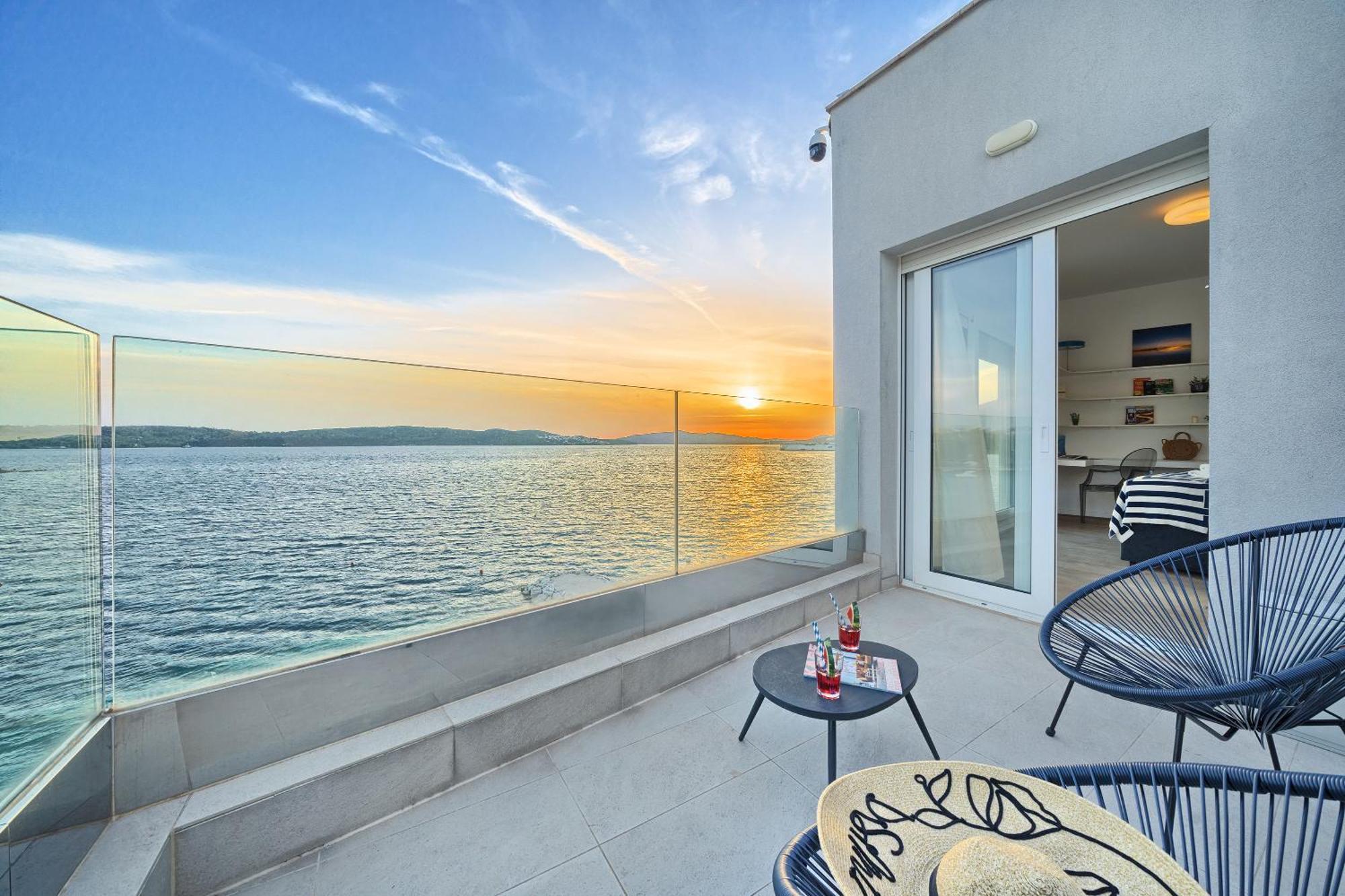 Livingstone Beach House Трогір Екстер'єр фото