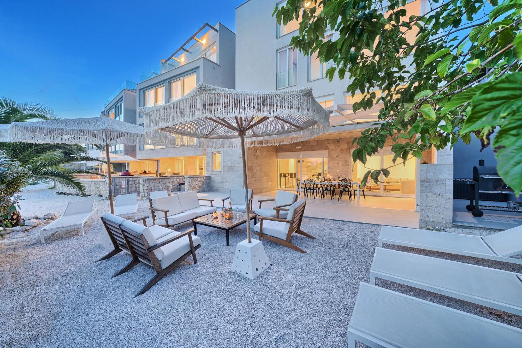 Livingstone Beach House Трогір Екстер'єр фото