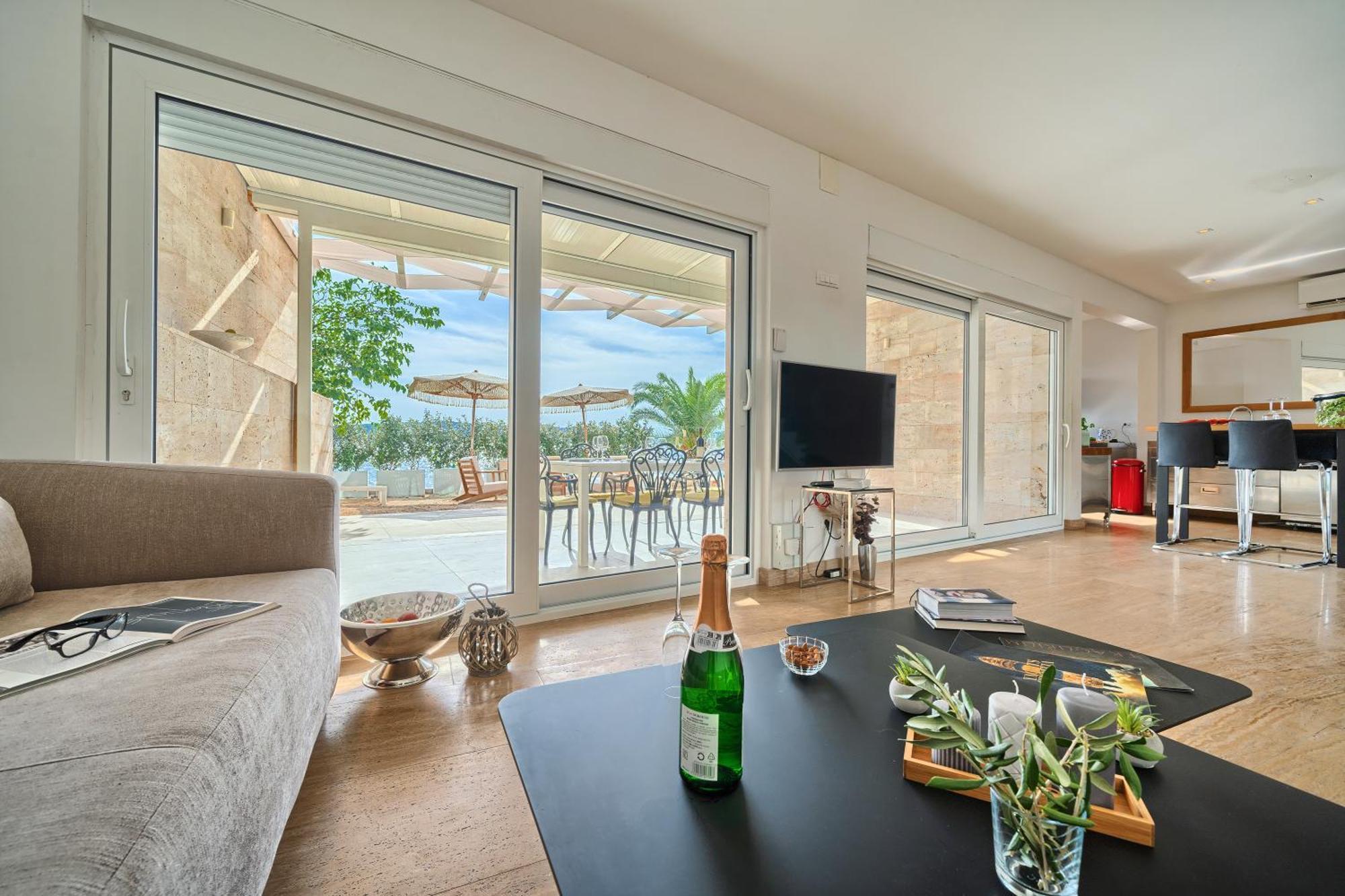 Livingstone Beach House Трогір Екстер'єр фото