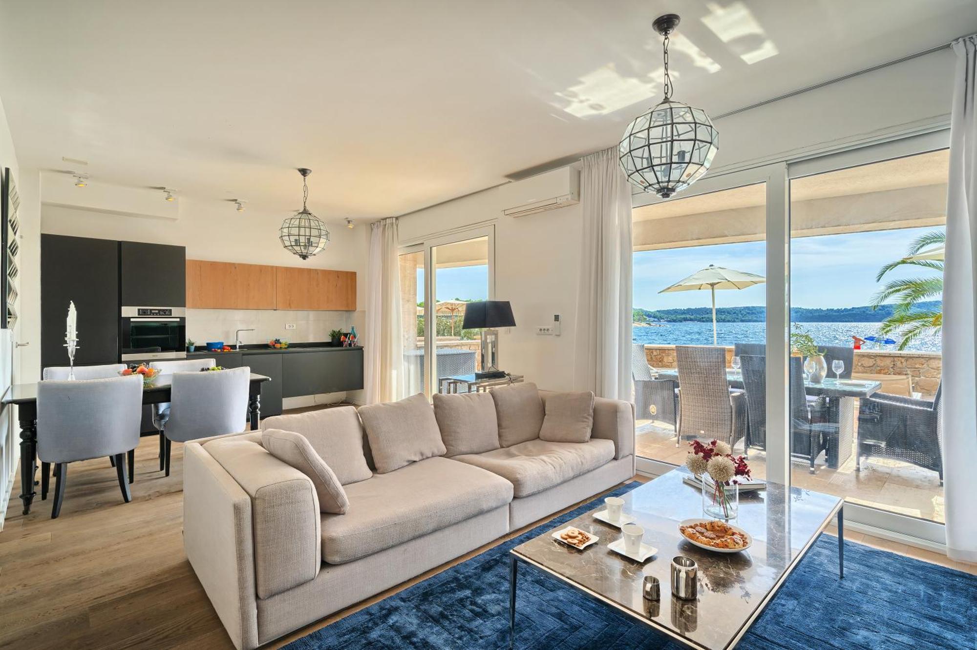Livingstone Beach House Трогір Екстер'єр фото