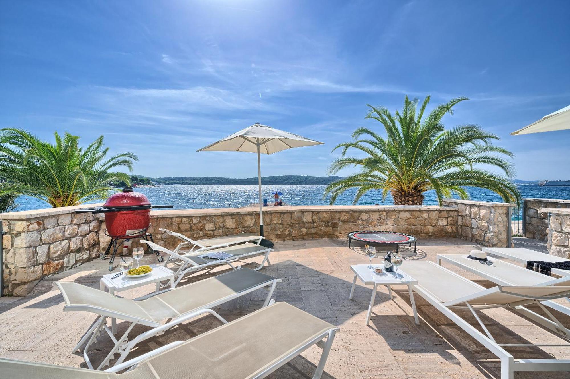 Livingstone Beach House Трогір Екстер'єр фото