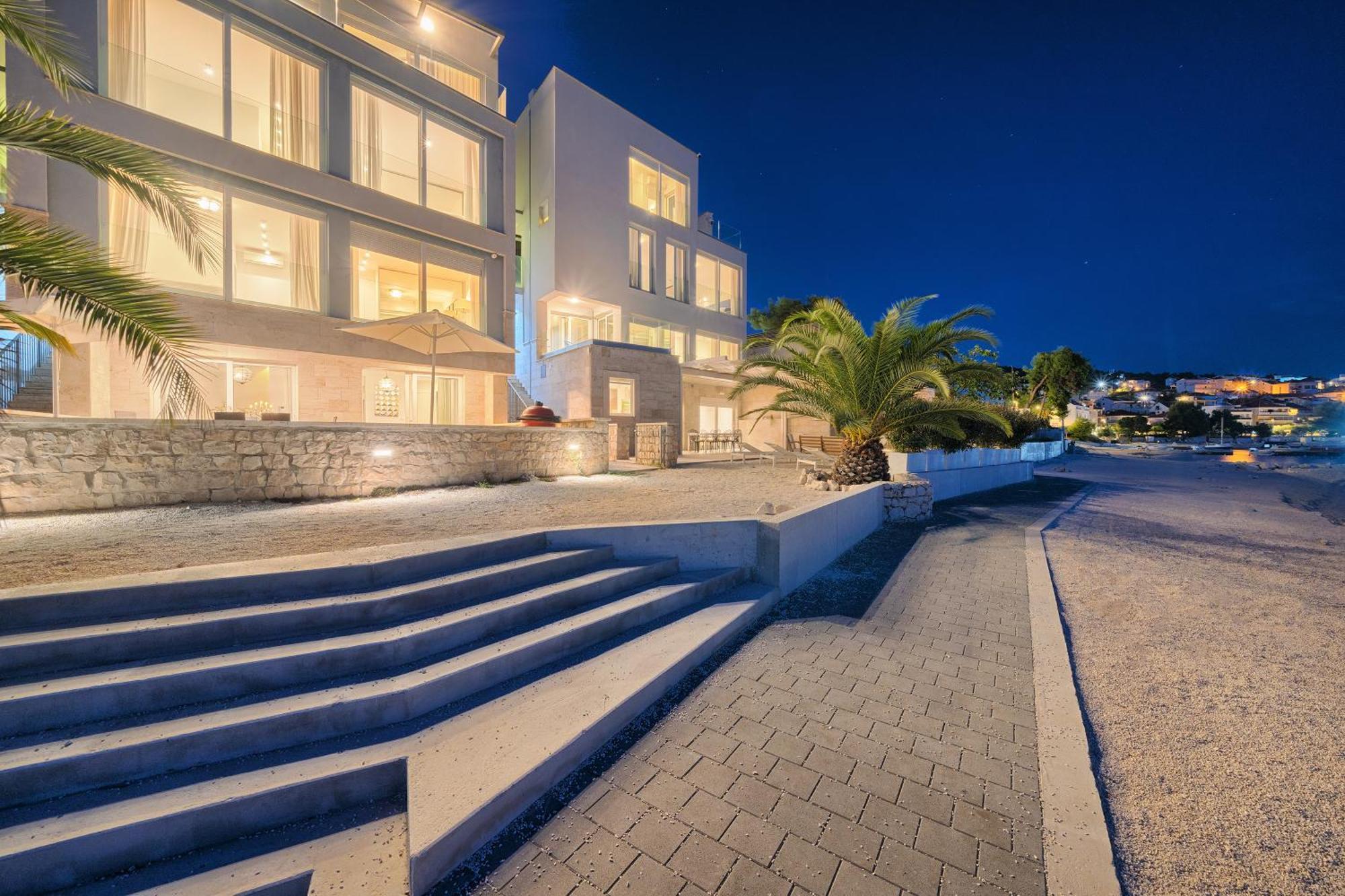 Livingstone Beach House Трогір Екстер'єр фото