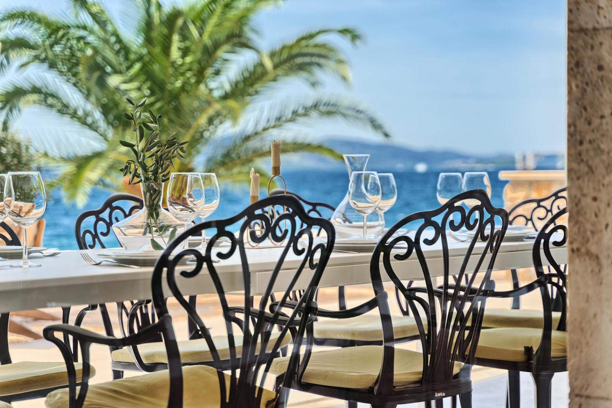 Livingstone Beach House Трогір Номер фото