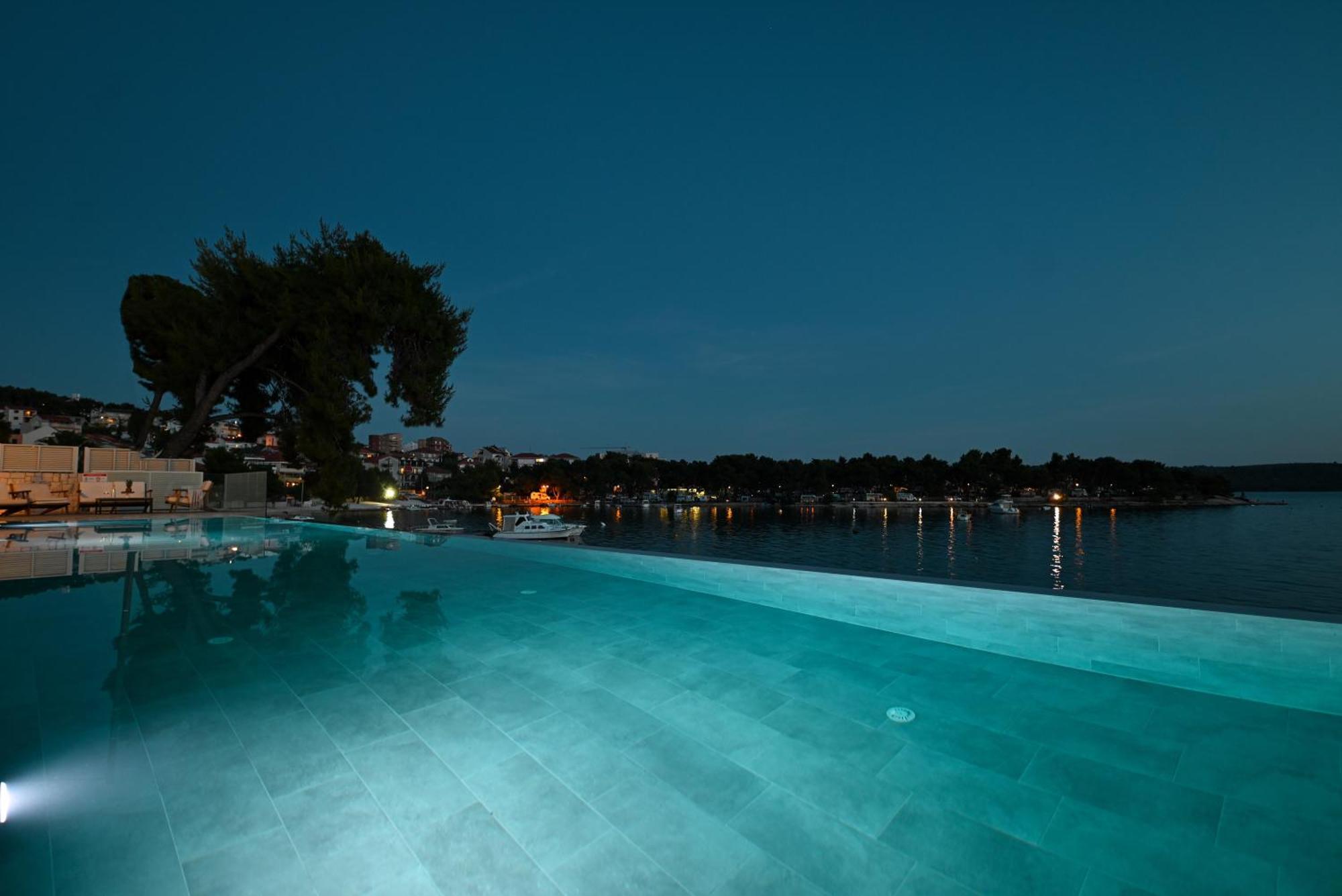 Livingstone Beach House Трогір Екстер'єр фото