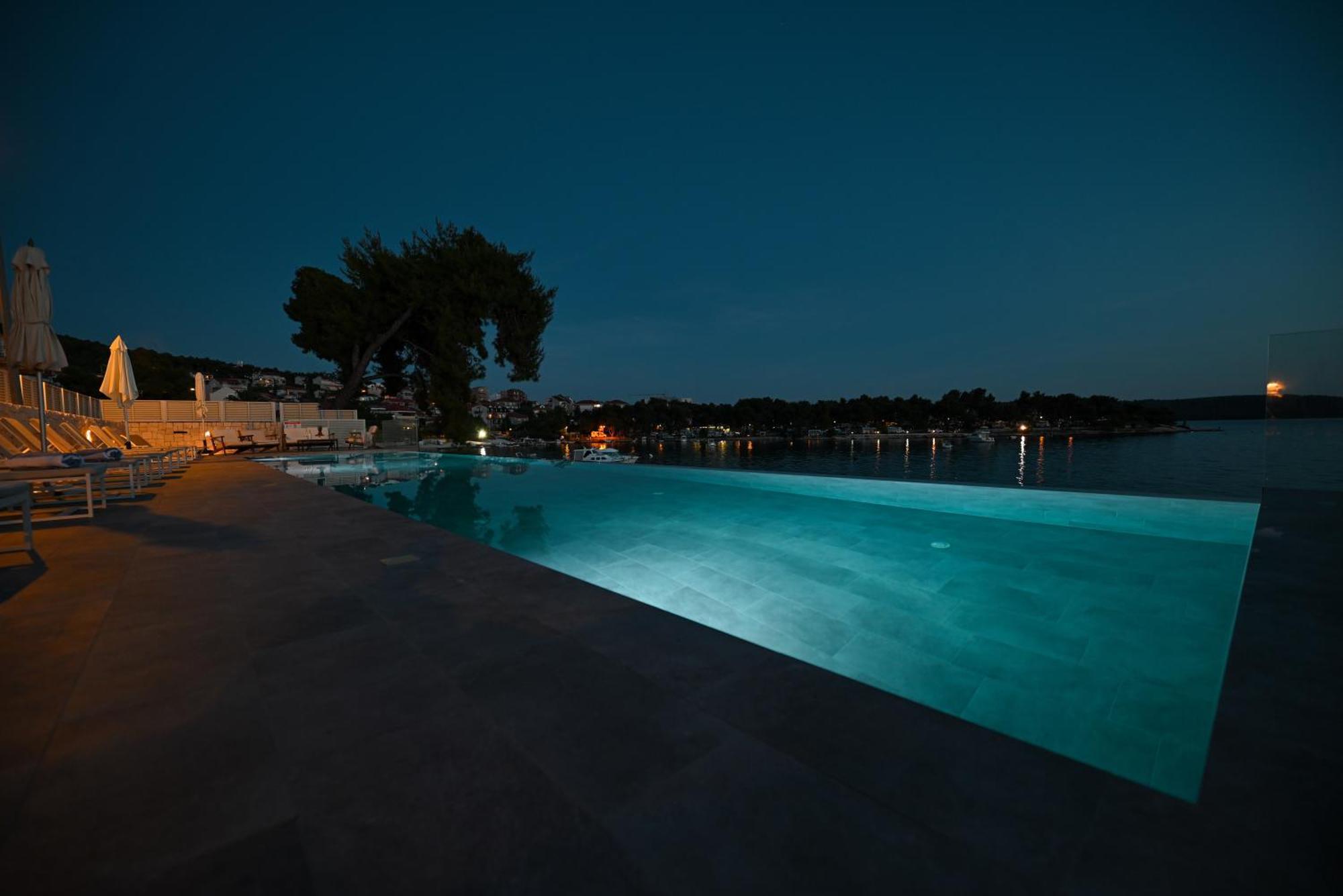 Livingstone Beach House Трогір Екстер'єр фото