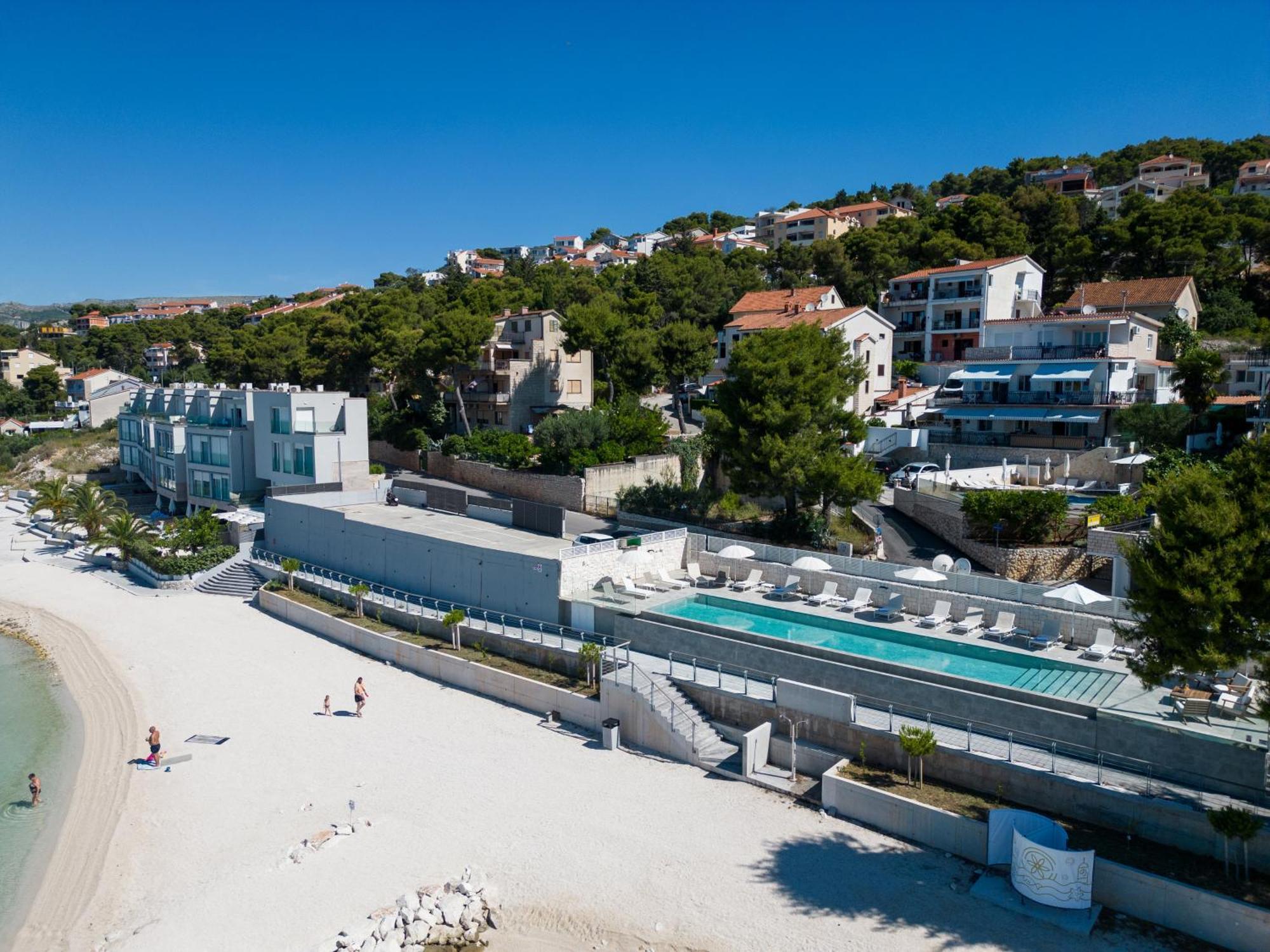 Livingstone Beach House Трогір Екстер'єр фото